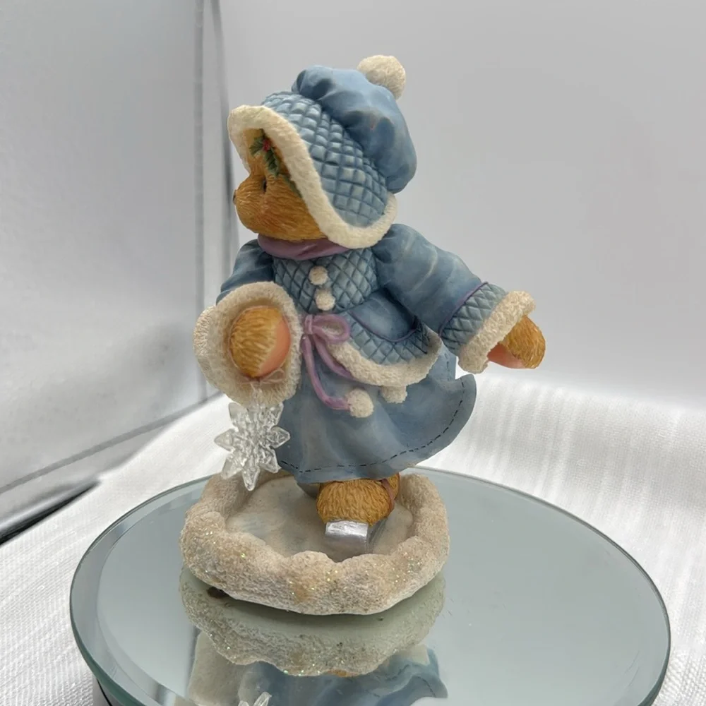 cherished teddies CANDACE Winter Bear Figurine 1997 skating on holiday joy
